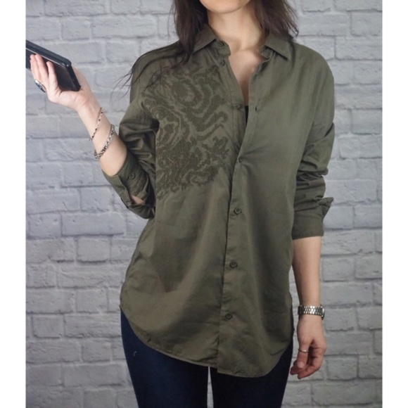 CK Oversized Light Button up down - Picture 3 of 5